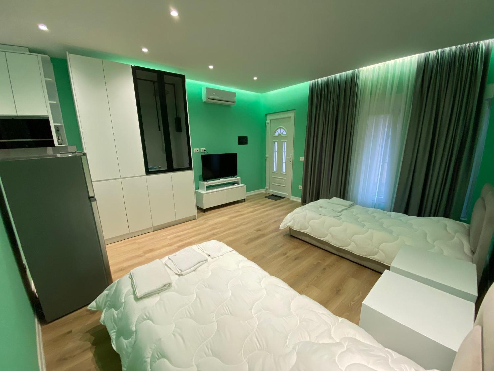 Tirana Center Apartaments Esterno foto