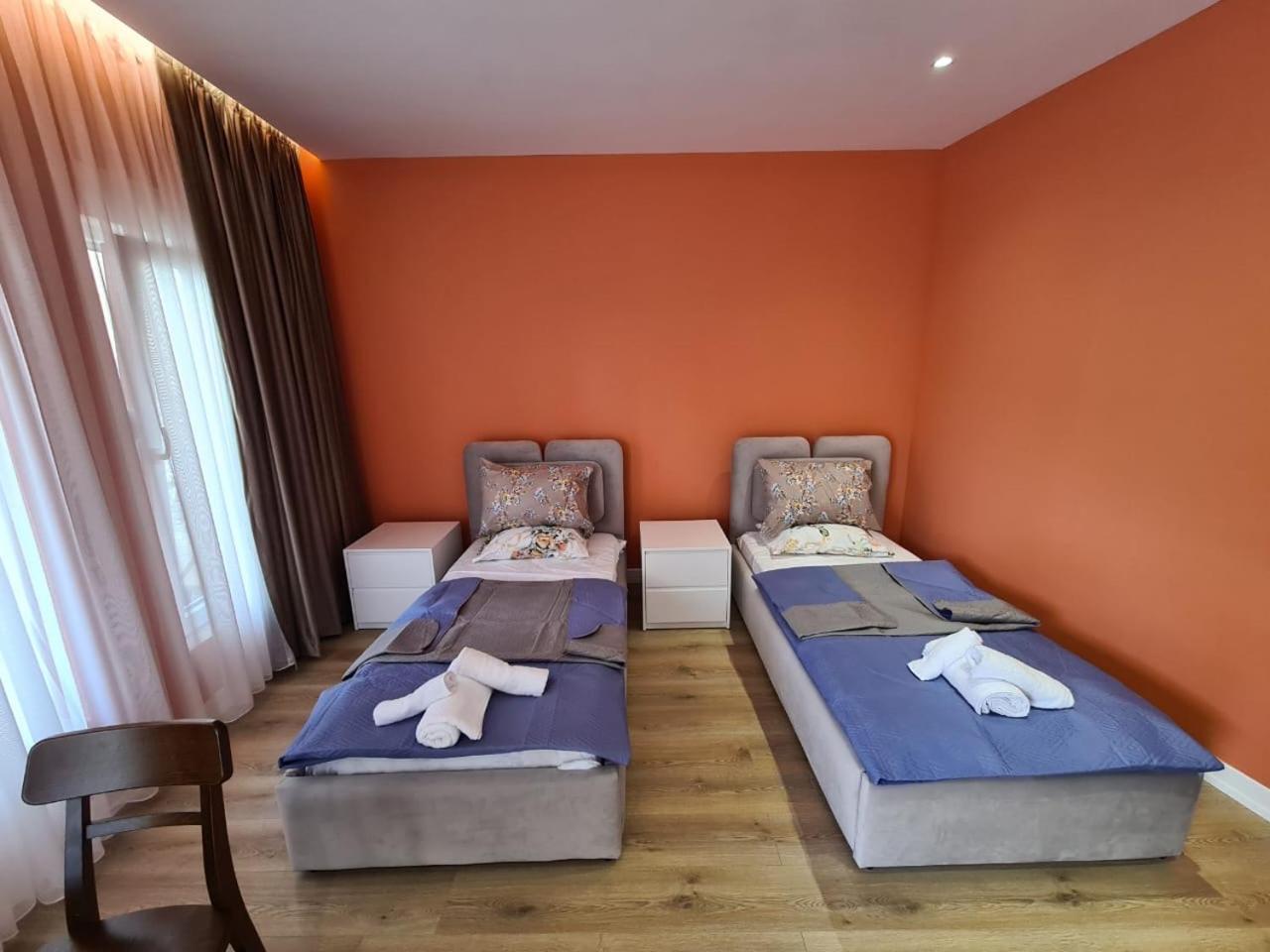 Tirana Center Apartaments Esterno foto