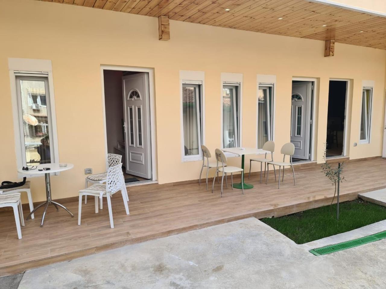 Tirana Center Apartaments Esterno foto