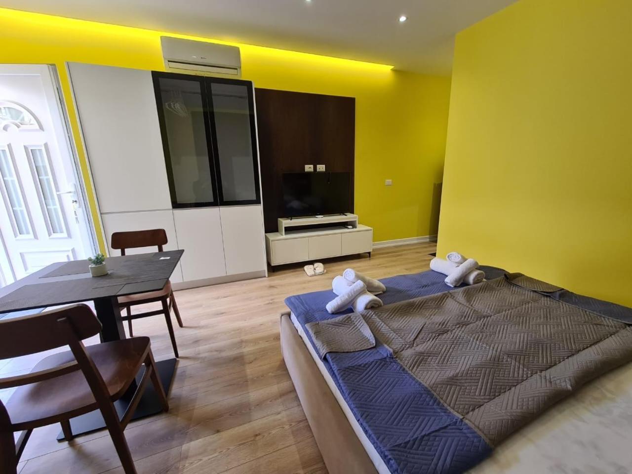 Tirana Center Apartaments Esterno foto