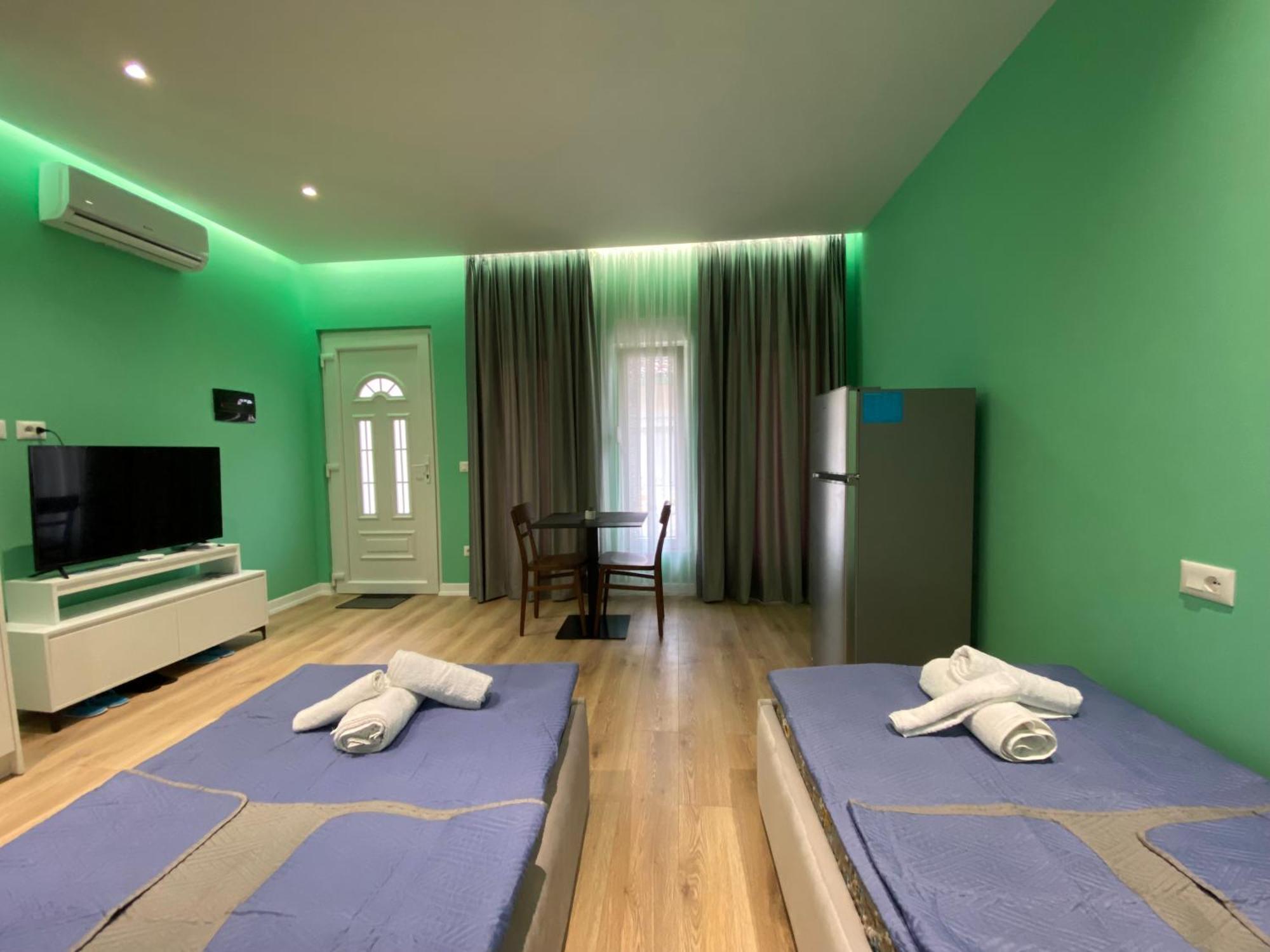 Tirana Center Apartaments Esterno foto